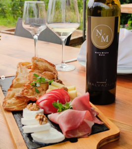 restoran sinj obicaji